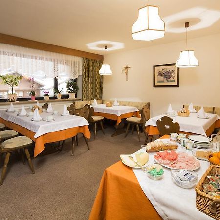Ciasa Iris Hotel Colfosco Luaran gambar