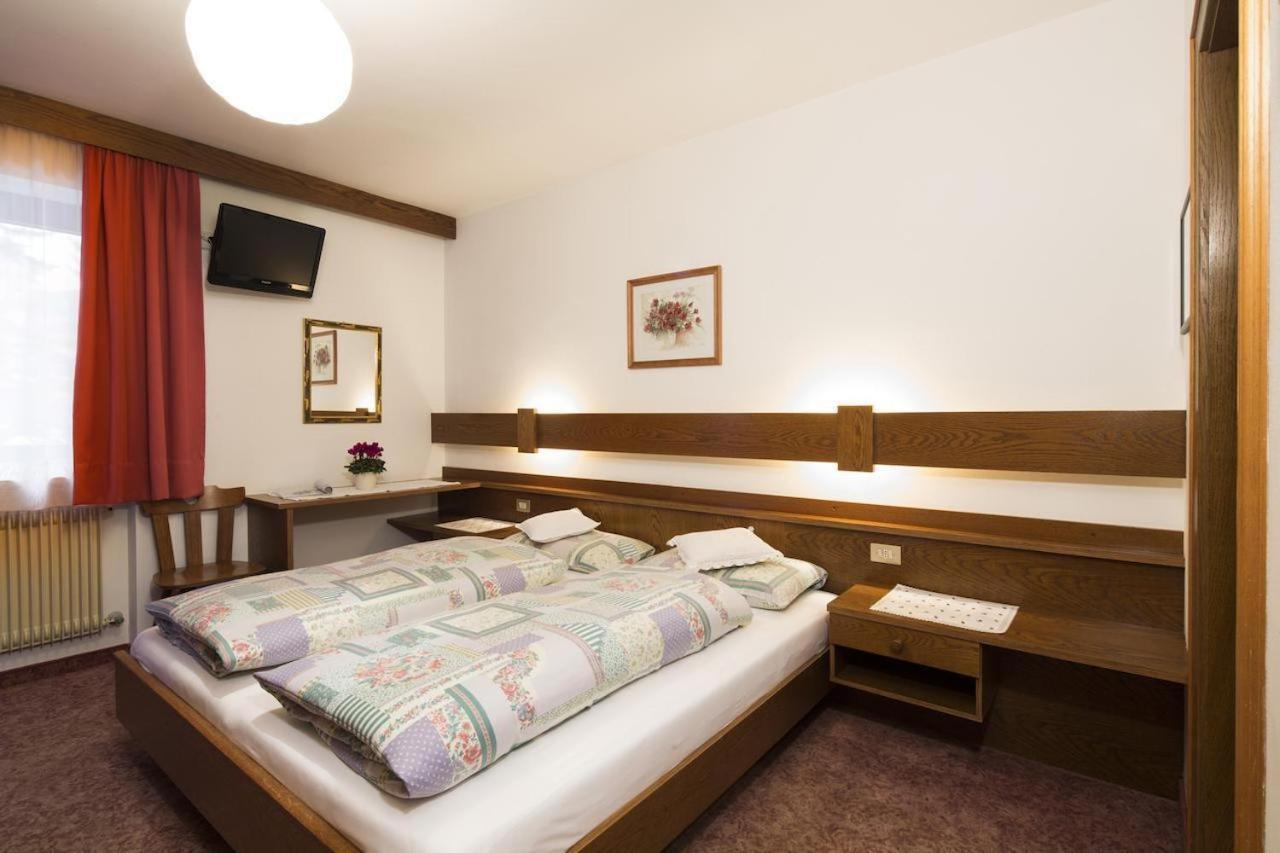 Ciasa Iris Hotel Colfosco Bilik gambar