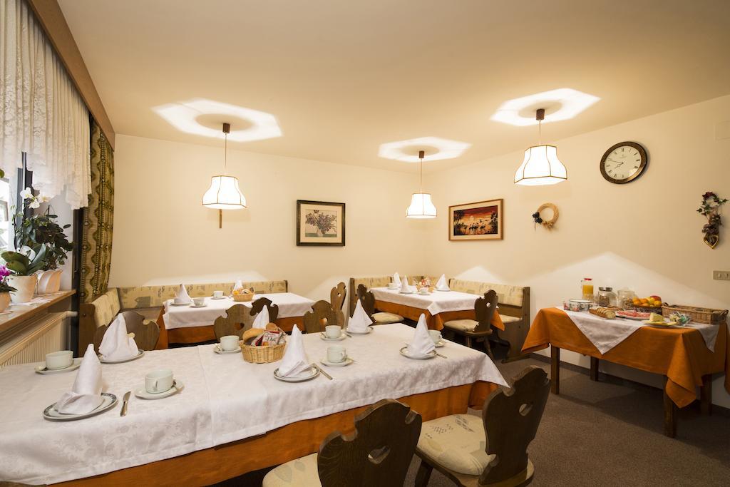 Ciasa Iris Hotel Colfosco Luaran gambar